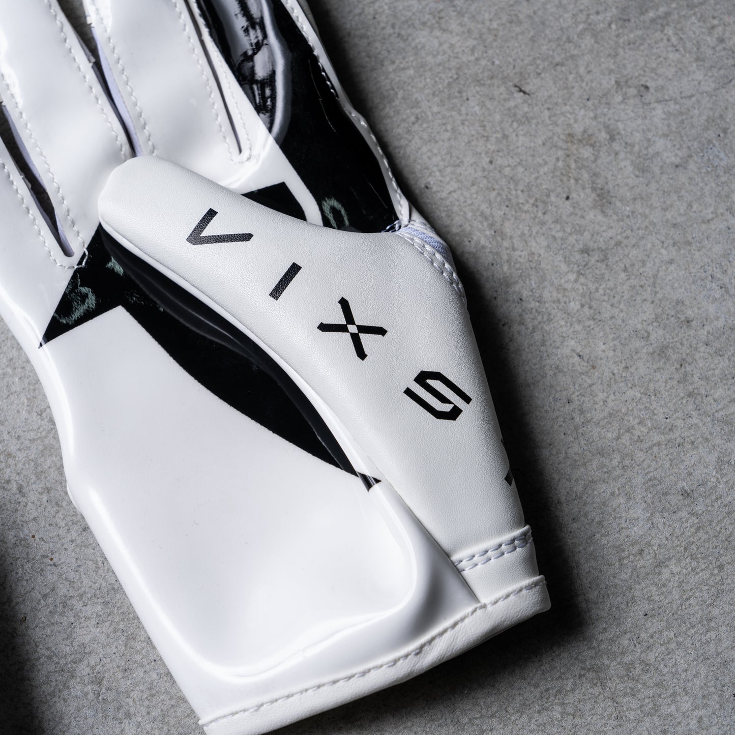 VIXST Football Gloves【WHITE】